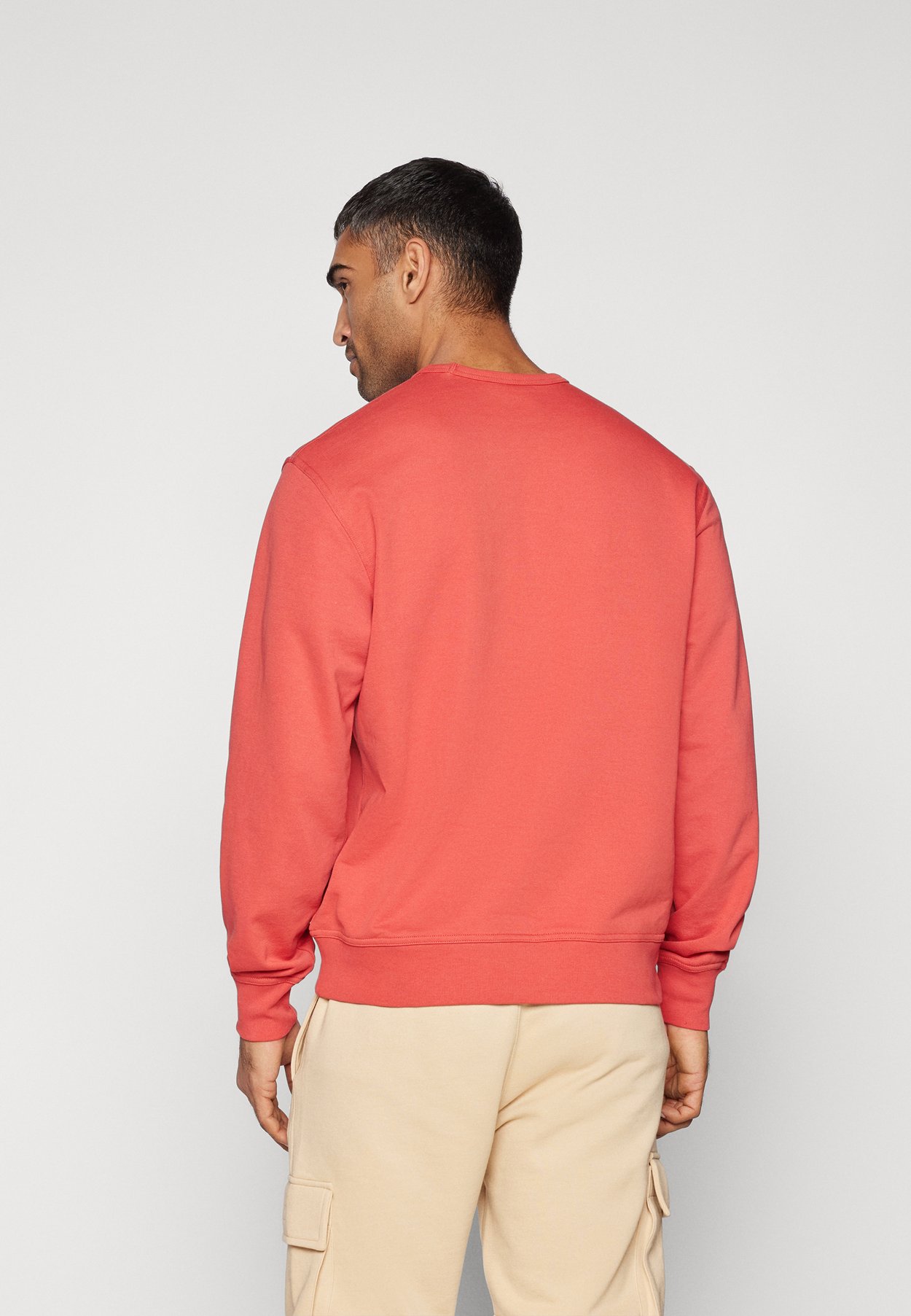 ICONS CREWNECK WITH LARGE TONAL LOGO