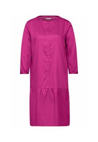 Magenta Kleid aus glattem Stoff, mit rundem Ausschnitt, Knopfverschluss an der Vorderseite und Dreiviertelärmeln mit gerafftem unteren Saum.