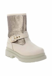Stivaletto beige con suola spessa, cinturino con fibbia dorata e parte superiore coperta di paillettes beige lucide.