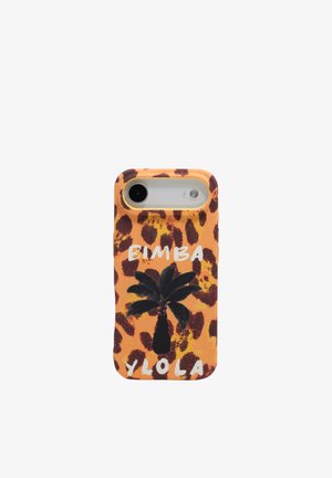 Funda de teléfono con estampado de leopardo en tonos naranja y marrón, con una palmera negra y texto blanco que dice "BIMBA Y LOLA".