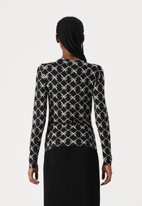 Vero Moda VMALBERTE CILIA BOX - Topper langermet - black