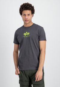 BASIC - Marškinėliai su spaudiniu - vintage grey