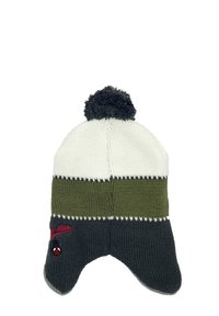 Gorro de punto con rayas en blanco, verde oliva y gris oscuro, con un pom-pom negro en la parte superior y el logo de Spider-Man bordado en el lateral.