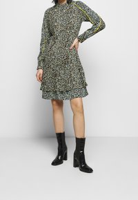 Marc Cain Jerseykleid - brown