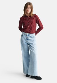 GANT REGULAR FIT DOT VOILE - Button-down blouse - carbernet red