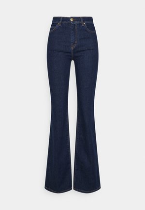 Dunkelblaue High-Waist-Jeans aus Denim mit ausgestelltem Bein, vorderer Knopfleiste, Reißverschluss und Taschen vorne und hinten.