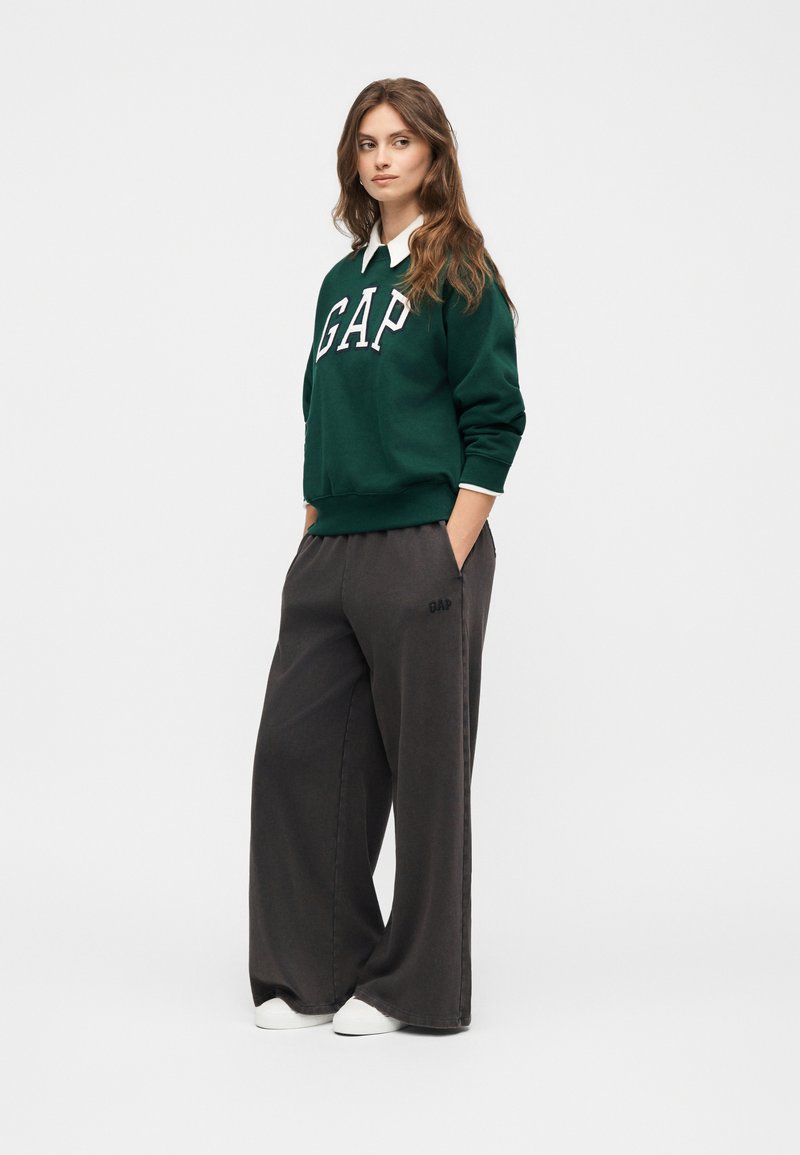GAP Petite EXCLUSVIE HERITAGE CREW - Mikina - evergreen glamour
