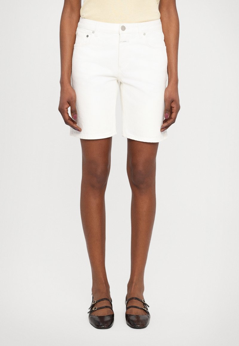 CLOSED - JINNIE - Shorts - white, Vergrößern