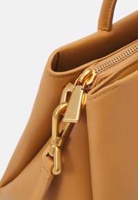 kate spade new york GRACE  SATCHEL - Handbag - caramel corn