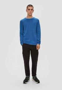 QS MIT MUSTERSTRUKTUR - Strickpullover - royalblau