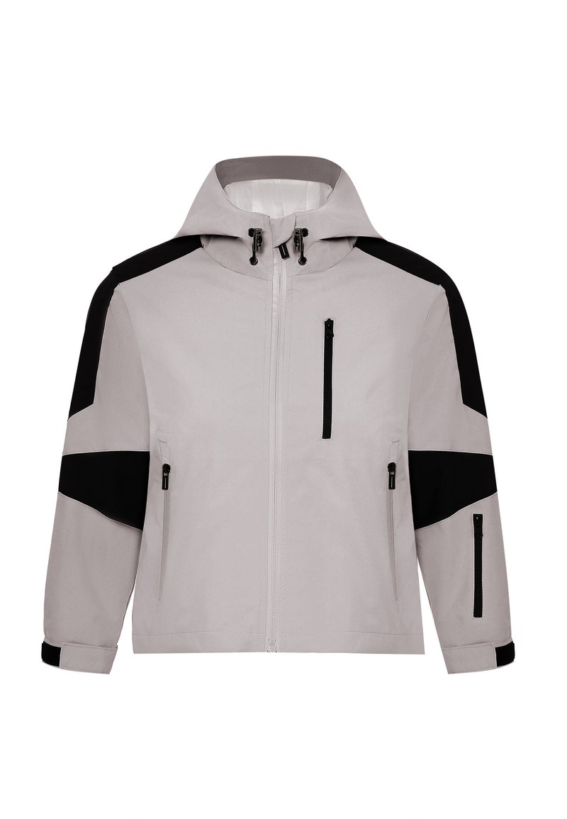 Giacca impermeabile grigio chiaro con dettagli neri, tasche con zip, cappuccio e vestibilità comoda. Design strutturato con dettagli a blocchi di colore.