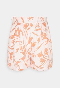 Pantaloni corti rosa chiaro con un motivo floreale in tonalità corallo; design plissettato, tessuto morbido e una cintura liscia.