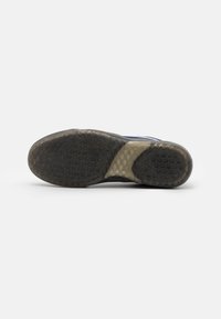 Vans Sneakers - black