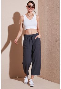 LELA Broek - anthracite