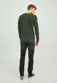 Jack & Jones JJEMATT CREW NECK - Maglione - mountain view