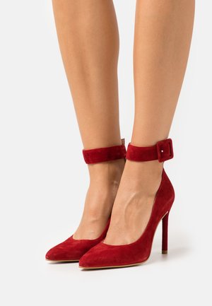 LEATHER - Czółenka - red