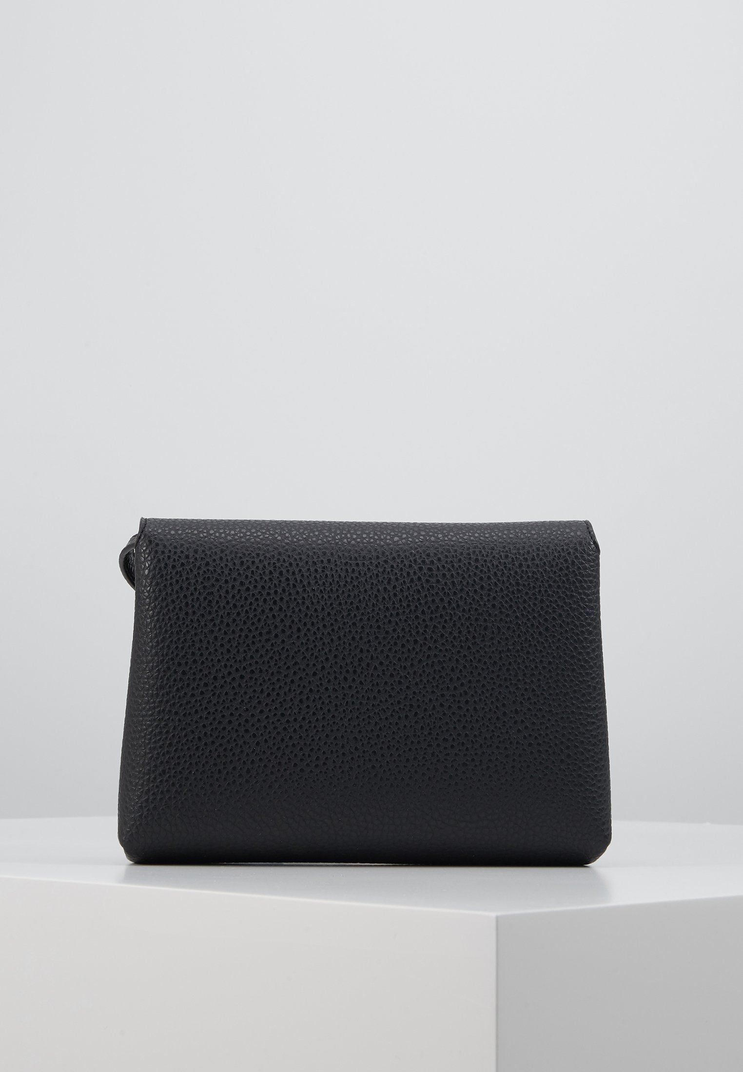 emporio armani roberta eagle handbolsa