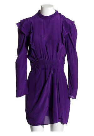 Robe longue violette avec manches longues, col montant, détails à volants aux épaules et taille froncée sur un mannequin blanc.