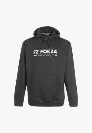Svart hoodie i mjukt tyg, med en framficka, snören och en vit tryckt logotyp "FZ FORZA® INNOVATED IN DENMARK."