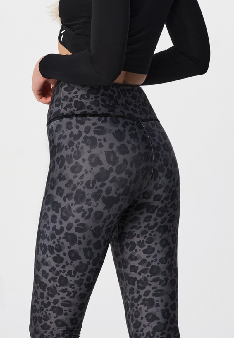 Damen Sportbekleidung | carpatree PANTHER Tights black/schwarz - MB19818 Damen Sportbekleidung | carpatree PANTHER Tights black/schwarz - MB19818