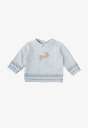Suéter de punto azul claro con cuello, que presenta un diseño de conejito beige y sutiles rayas horizontales en los puños y el dobladillo.