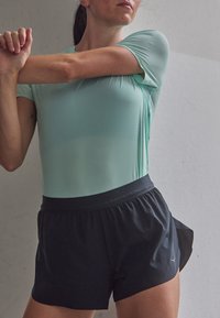 HOKA - RACE DAY SPLIT - Sports shorts - black Thumbnail Image 1