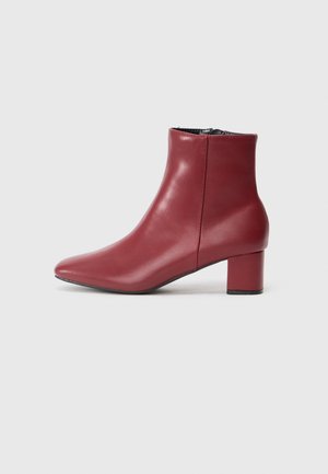 JOANA - Poolsaapad - burgundy