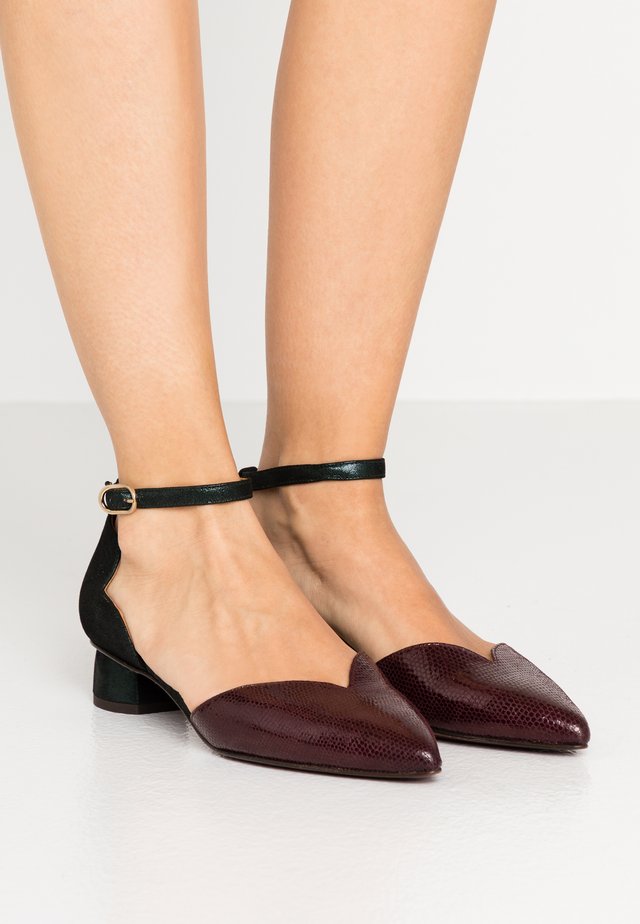 YOLET - Tacones - palais grape/lame verde