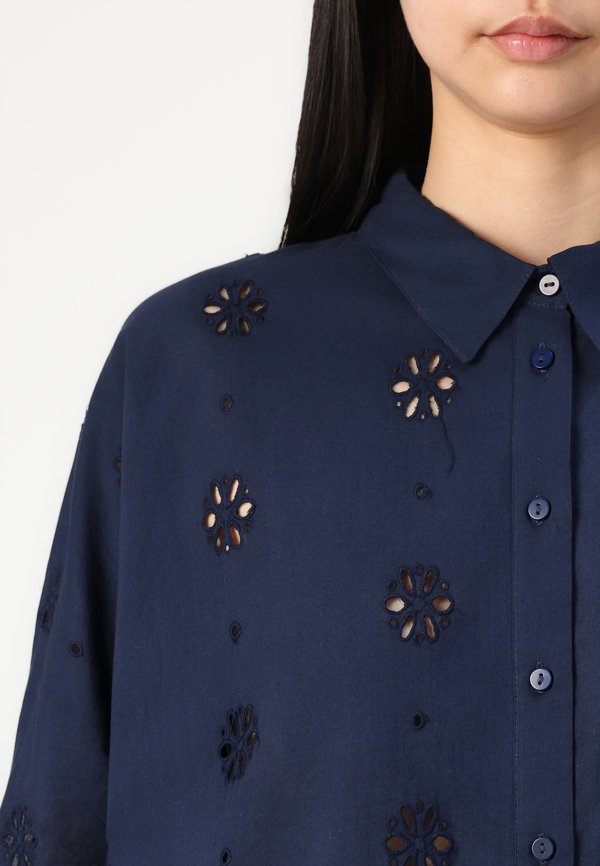 ONLNEW LINA GRACE SHIRT - Button-down blouse4