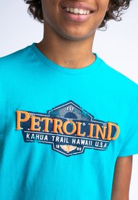 Petrol Industries Camiseta estampada - blue green