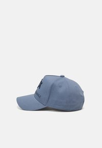 Armani Exchange BASEBALL UNISEX - Šiltovka - flint stone/navy