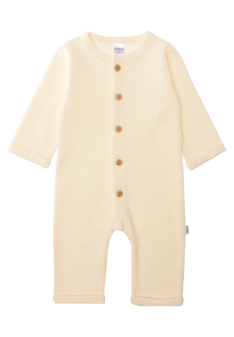 Cremfarbener Babystrampler aus weichem Stoff. Mit langen Ärmeln, rundem Ausschnitt und fünf Holzknöpfen an der Vorderseite.