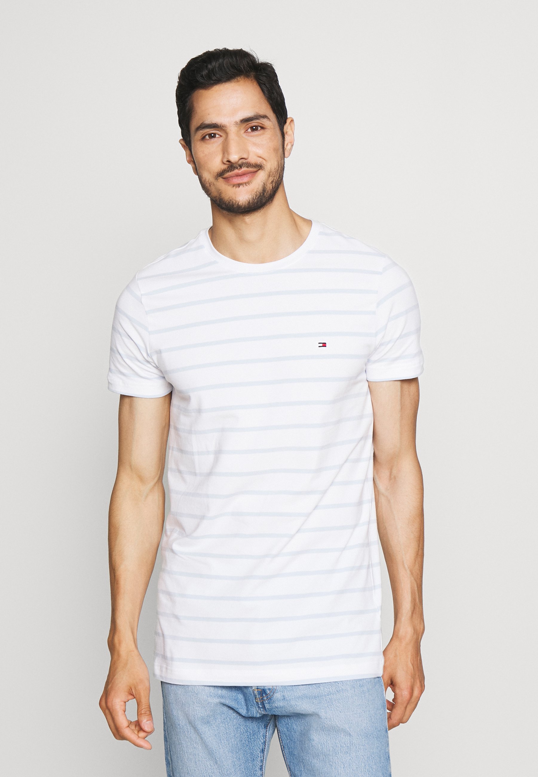 fake tommy hilfiger t shirt