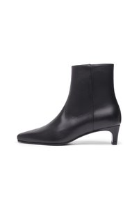 MADISON - Stiefelette - schwarz