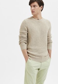 Selected Homme SLHVINCE BUBBLE CREW NECK - Pulover - pure cashmere