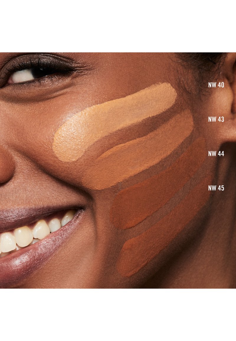 Damen Make-up | MAC STUDIO FIX FLUID SPF15 FOUNDATION Foundation nw 44/nicht definiert - CS13067 Damen Make-up | MAC STUDIO FIX FLUID SPF15 FOUNDATION Foundation nw 44/nicht definiert - CS13067