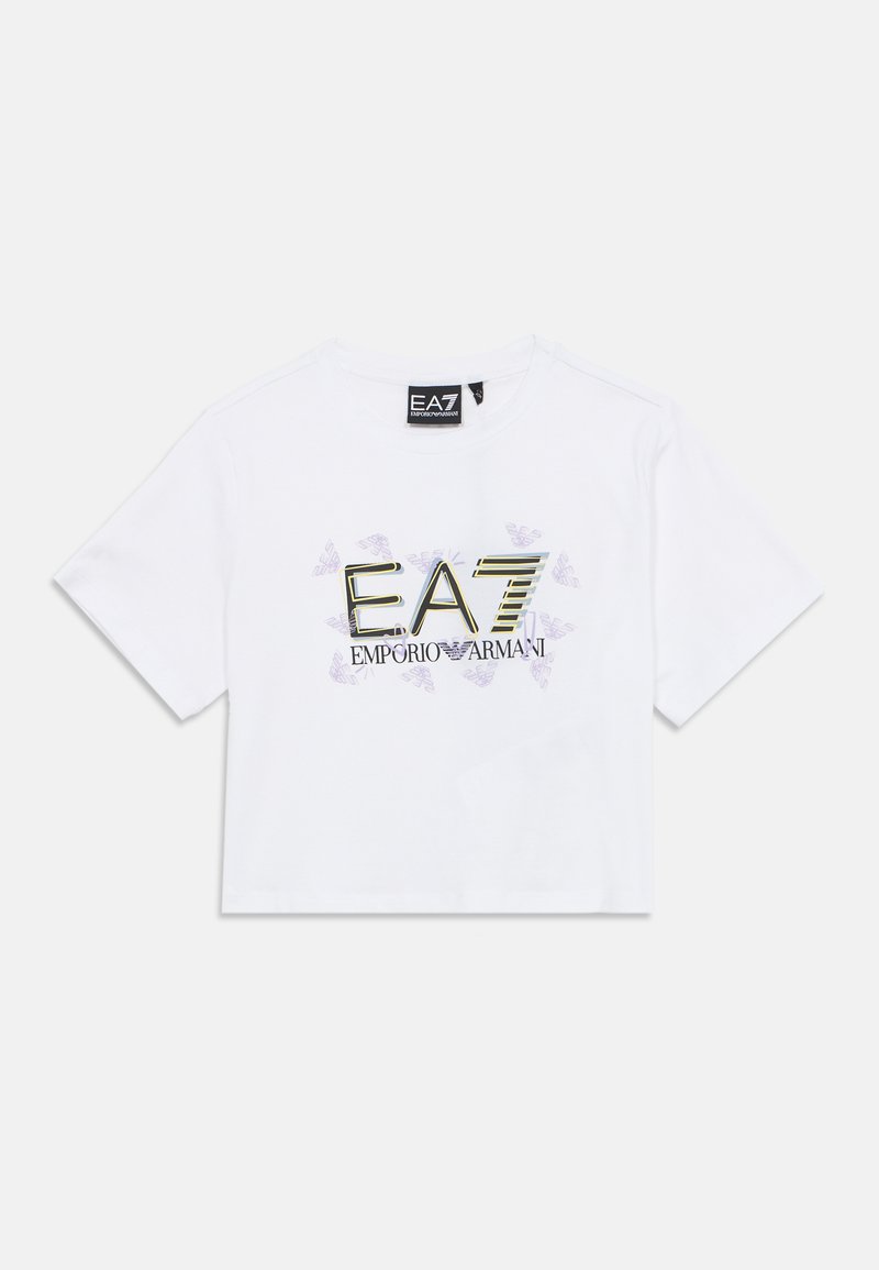Baltas trumpintas medvilninis marškinėlis su auksiniu ir violetiniu grafiniu atspaudu bei „EA7 Emporio Armani“ logotipu priekyje.
