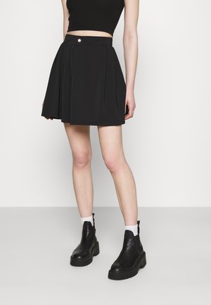 PLEATED SIDE POCKET DETAIL SKIRT - Mini skirt - black