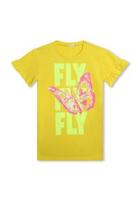 Žluté bavlněné tričko s volánovými rukávy, zdobené růžovým třpytivým grafikou motýla a textem "FLY" tučnými zelenými písmeny.