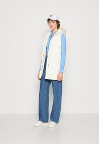 ONLY ONLASTA PUFFER WAISTCOAT - Smanicato - cloud dancer