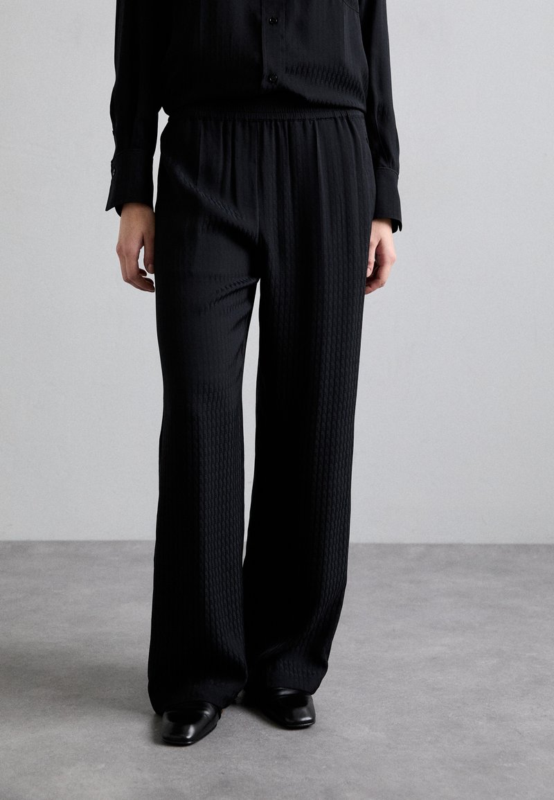 Victoria Beckham - TROUSER - Trousers - black, Enlarge