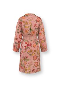 Roze gewaad met bloemenpatroon, lange mouwen en een gestreepte riem; heeft geborduurde bloemen in verschillende kleuren en een klassieke kraagontwerp.
