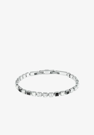 Silberarmband mit quadratischen schwarzen und klaren Steinen, die in einem geometrischen Muster alternieren, mit einer glatten, polierten Oberfläche.