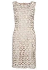 Robes sans manches dotées d'un design en treillis avec une doublure nude, un revêtement en dentelle crème texturée et une silhouette droite avec une fermeture éclair cachée à l'arrière.