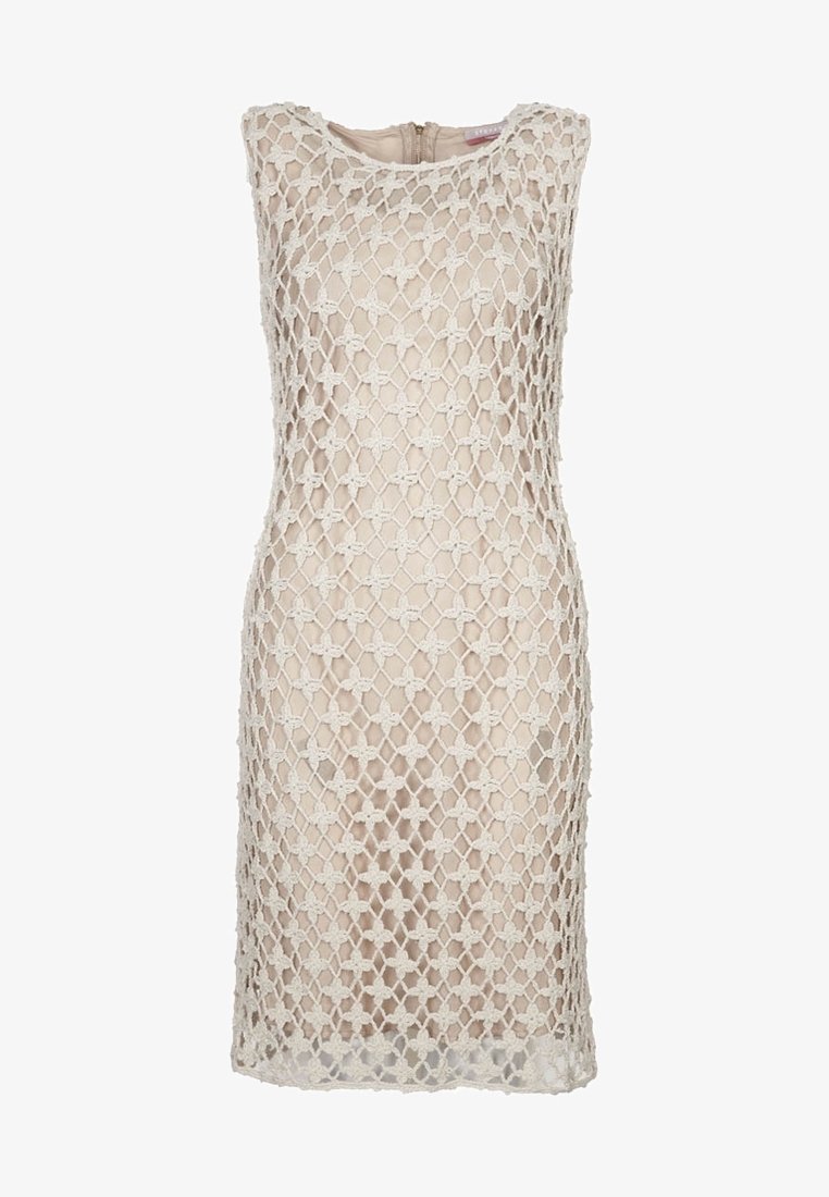 Robes sans manches dotées d'un design en treillis avec une doublure nude, un revêtement en dentelle crème texturée et une silhouette droite avec une fermeture éclair cachée à l'arrière.