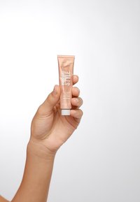 The Body Shop FREESTYLE MULTI COLOUR - Foundation - rise