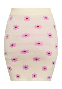 Strickrock in Hellgelb mit floralem Muster aus pinken Blumen mit roten Zentren, designed mit einer taillierten Silhouette.
