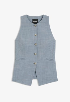 Ærmeløs lyseblå skræddersyet vest med fem beige knapper foran, to skrå lommer og rund halsudskæring.