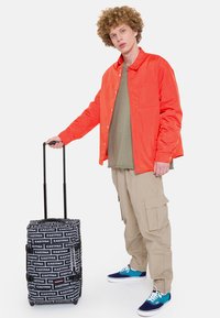 Eastpak TRANVERZ S x WHERE'S WALLY - Trolley - bold branded