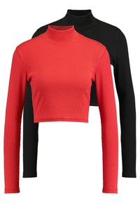 Camisetas justas de manga longa em vermelho e preto com gola alta, com um design ajustado e textura suave. A camiseta vermelha está à frente.